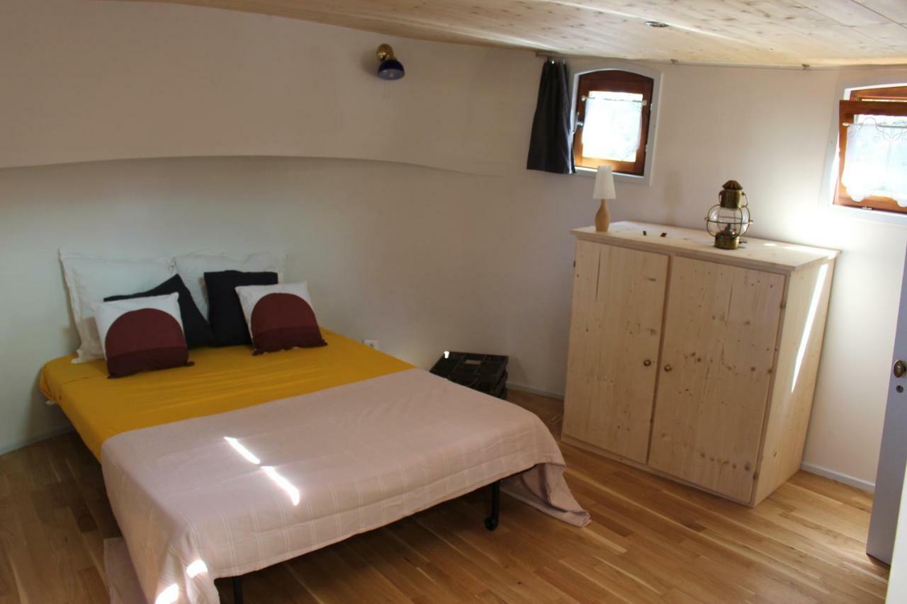 Studio Sur Peniche La Tortue Ramonville-Saint-Agne Ngoại thất bức ảnh